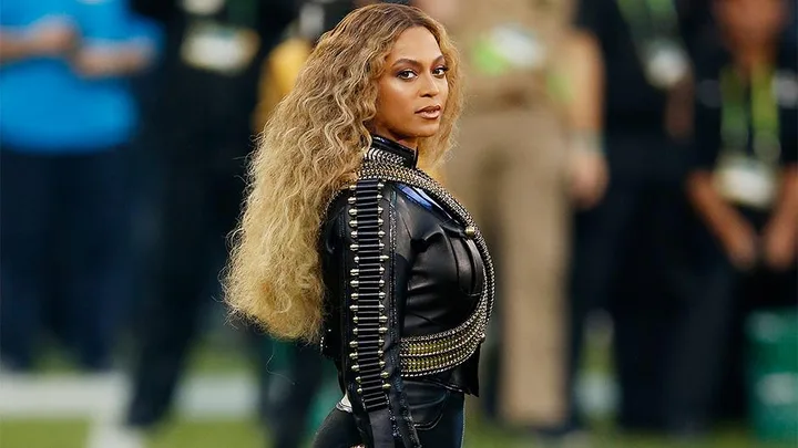 beyonce wearing alice mccall