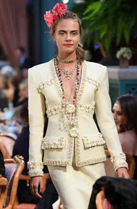 Cara Delevingne Chanel Runway