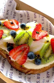 Pavlova Toast