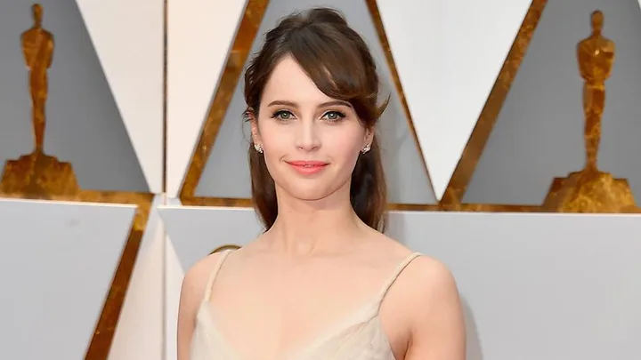 Felicity Jones at the 2017 Oscars.