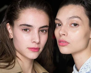 models backstage beauty runway fashion