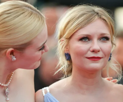 Kirsten Dunst crying Cannes