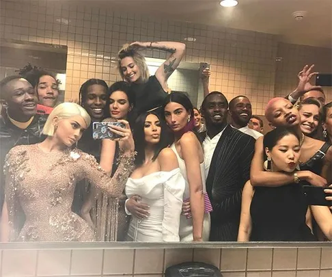 Met Gala selfie.