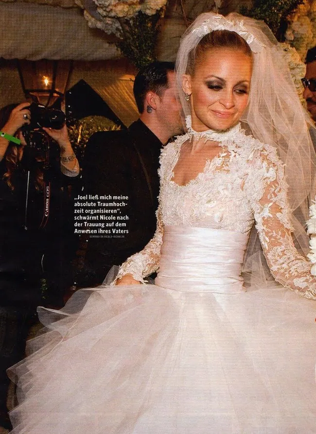 Celebs Inspired by Grace Kelly's Wedding Dresses | ELLE Celebs Inspired by Grace Kelly's Wedding Dresses | ELLE