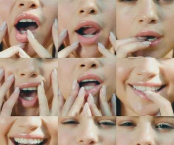 selena gomez lips nails