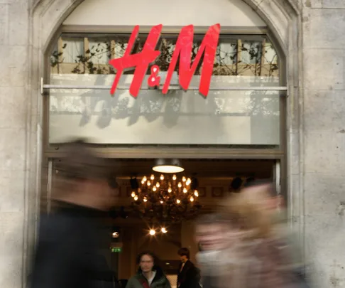 H&M STOREFRONT