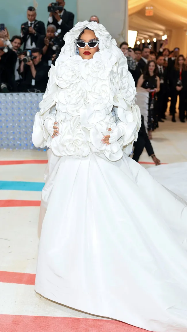 rihanna-met-gala-2023