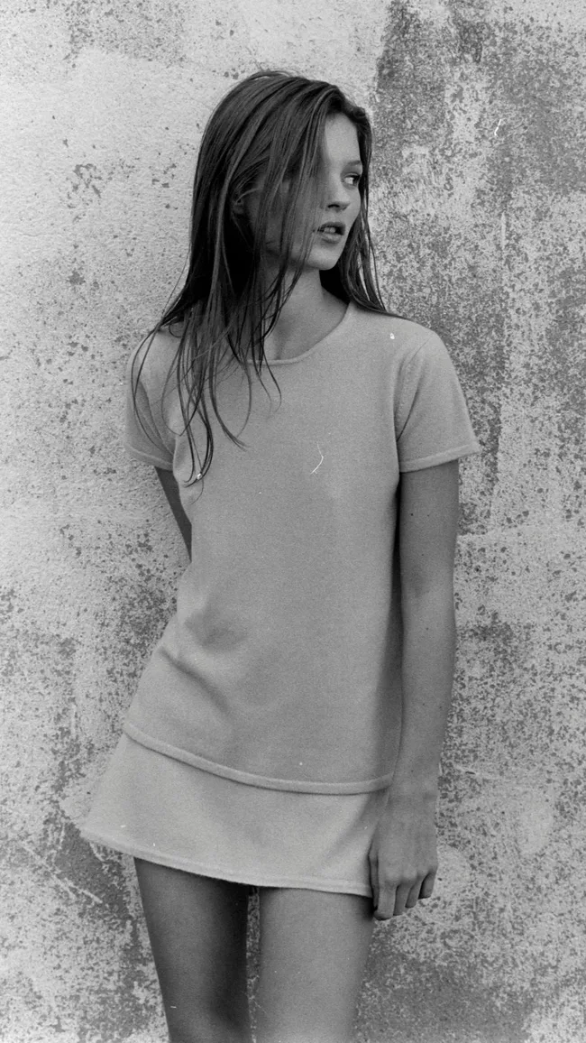 kate moss 90s dress From Kate Moss as a '90s Versace bride to the Valentino gown that broke the internet (twice), there have been some #HauteCouture dresses that have made a memorable impression. At the link