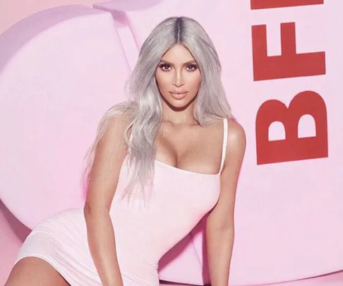 kim kardashian kimoji hearts