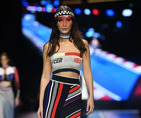 bella hadid tommy hilfiger ss18