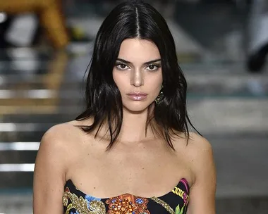 Kendall Jenner Versace show 2018