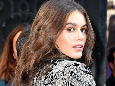 kaia gerber hair