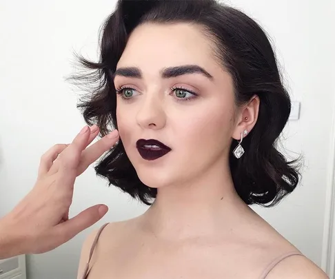 Maisie Williams.