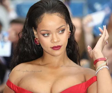 Rihanna Bridesmaid Ducking To Miss Bouquet