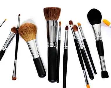 These makeup brush cleaning tips will blow your mind