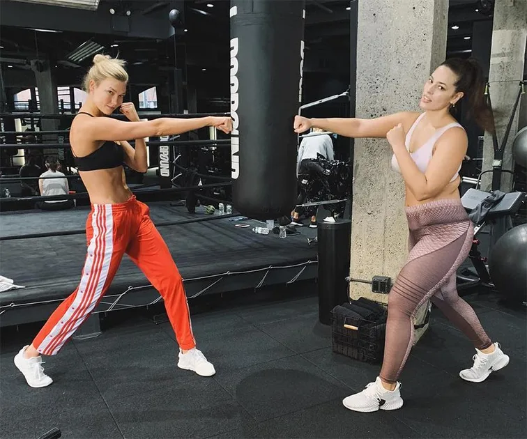 Karlie Kloss boxing.