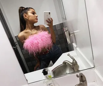 Ariana Grande.