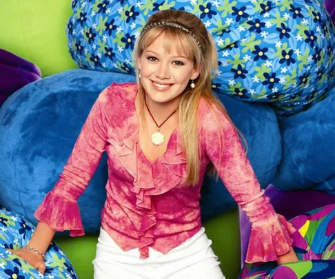 lizzie mcguire igloo dress Oogie boogie costume  #lizziemcguire #oogieboogiebash #disneyparks It's giving Lizzie McGuire Igloo
