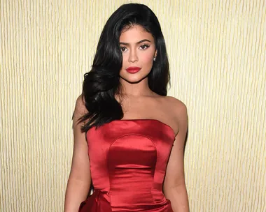 Kylie Jenner Handmaid's Tale 