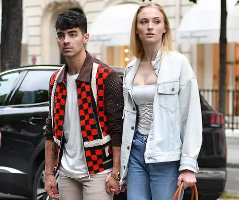 sophie-turner-joe-jonas-paris