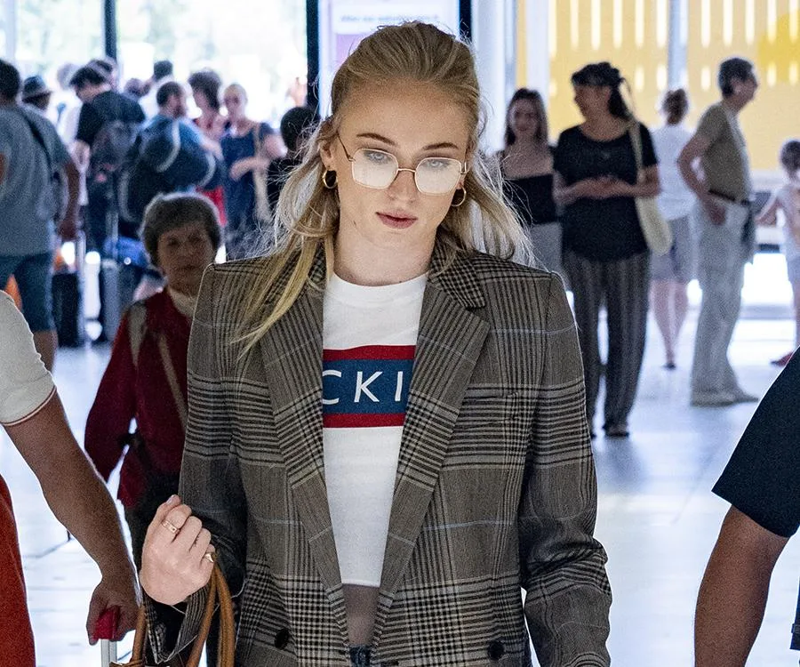 Sophie Turner Claps Back at ‘Fashion Faux Pas’ Criticism ELLE