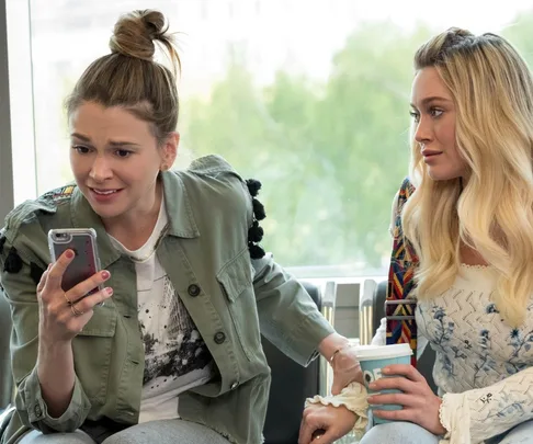 Liza and Kelsey from Younger.