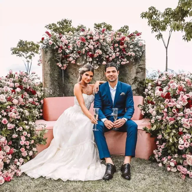 What Celebrities Wear To Their Engagement Parties What Celebrities Wear To Their Engagement Parties