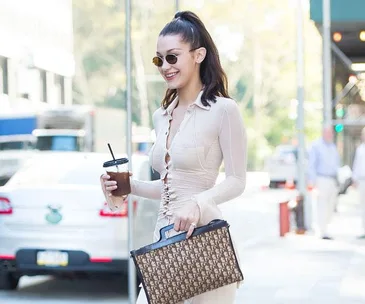 Bella Hadid street style. 