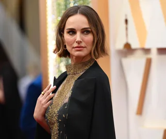 Natalie Portman in Dior at the 2020 Oscars.