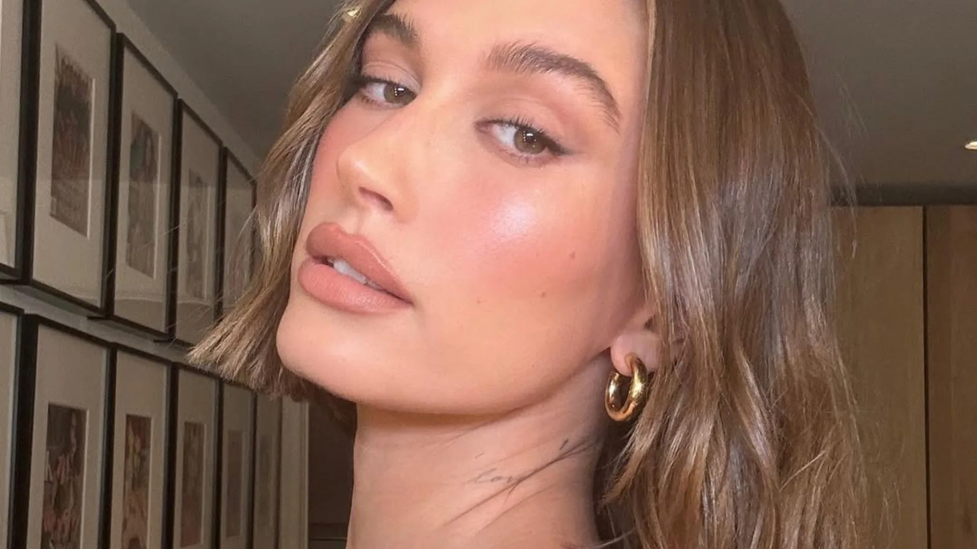 The trending bob haircut as seen on Hailey Bieber