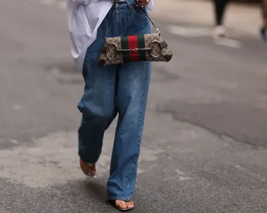 woman wearing cotton on jeans