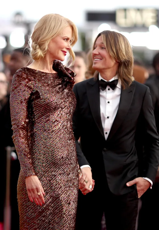 11 Celebrity Couples With Surprising Height Differences