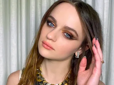 TikTok’s ‘Invisible Winged Eyeliner’ Hack Promises Sharp Wings, Without The Panicked Precision