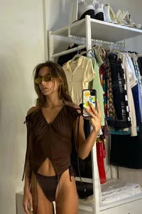10 Celebrities You Must Follow On Depop To Up Your Style