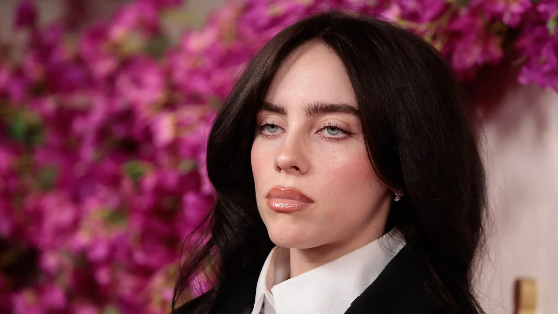 billie eilish purple dress Billie Eilish in a dress HRUSTM HISTMASDA