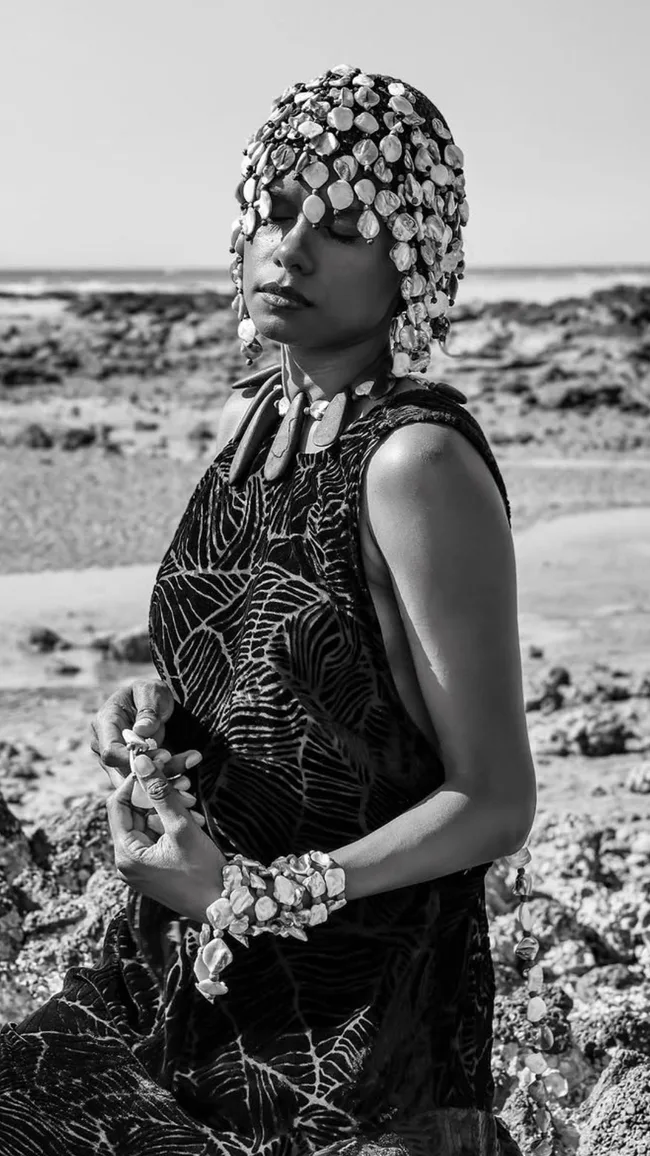 A model wearing Lilliardia Briggs-Houston
