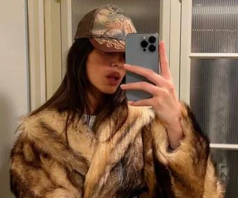 kendall-jenner-trucker-cap