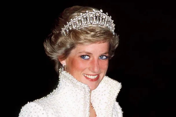 most-famous-british-royal-tiaras