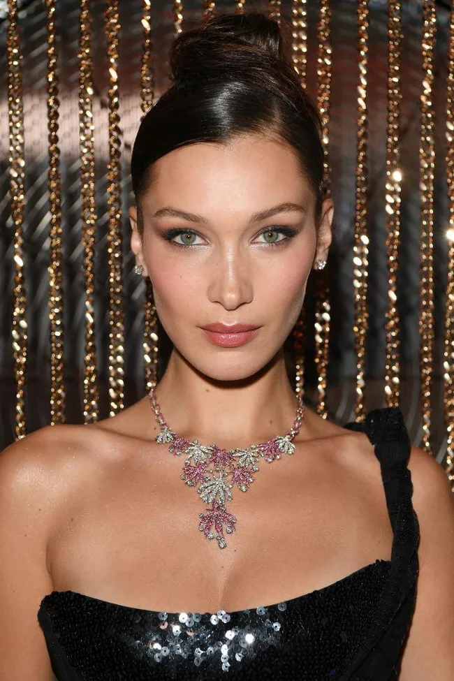 Bella Hadid was photographed smoking at the 2017 Met Gala and has shared details about trying to give up 'juuling'.