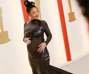 rihanna-gives-birth-second-son