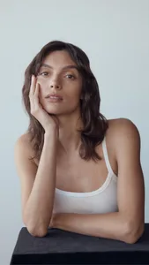 Margaret in ‘Anyone But You’: Meet Charlee Fraser | ELLE