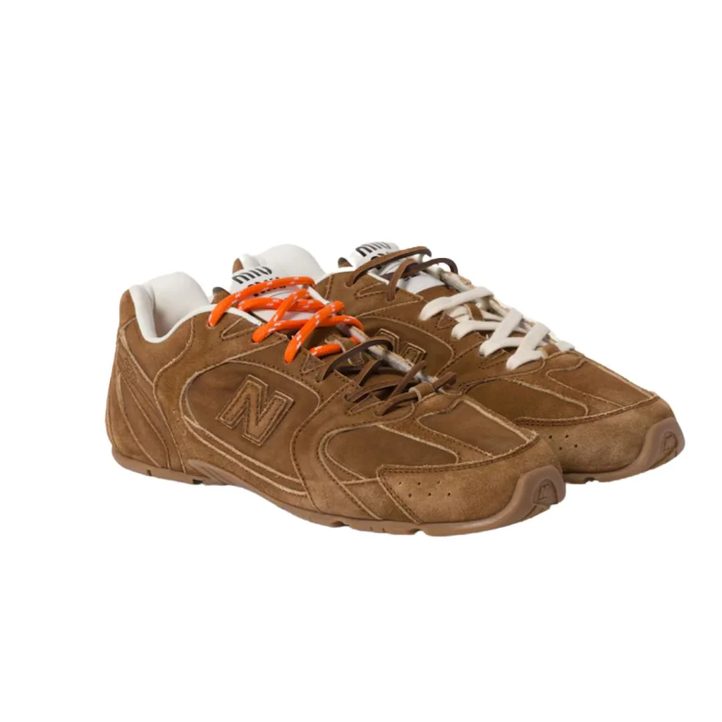 Miu Miu x New Balance sneakers in Cinnamon