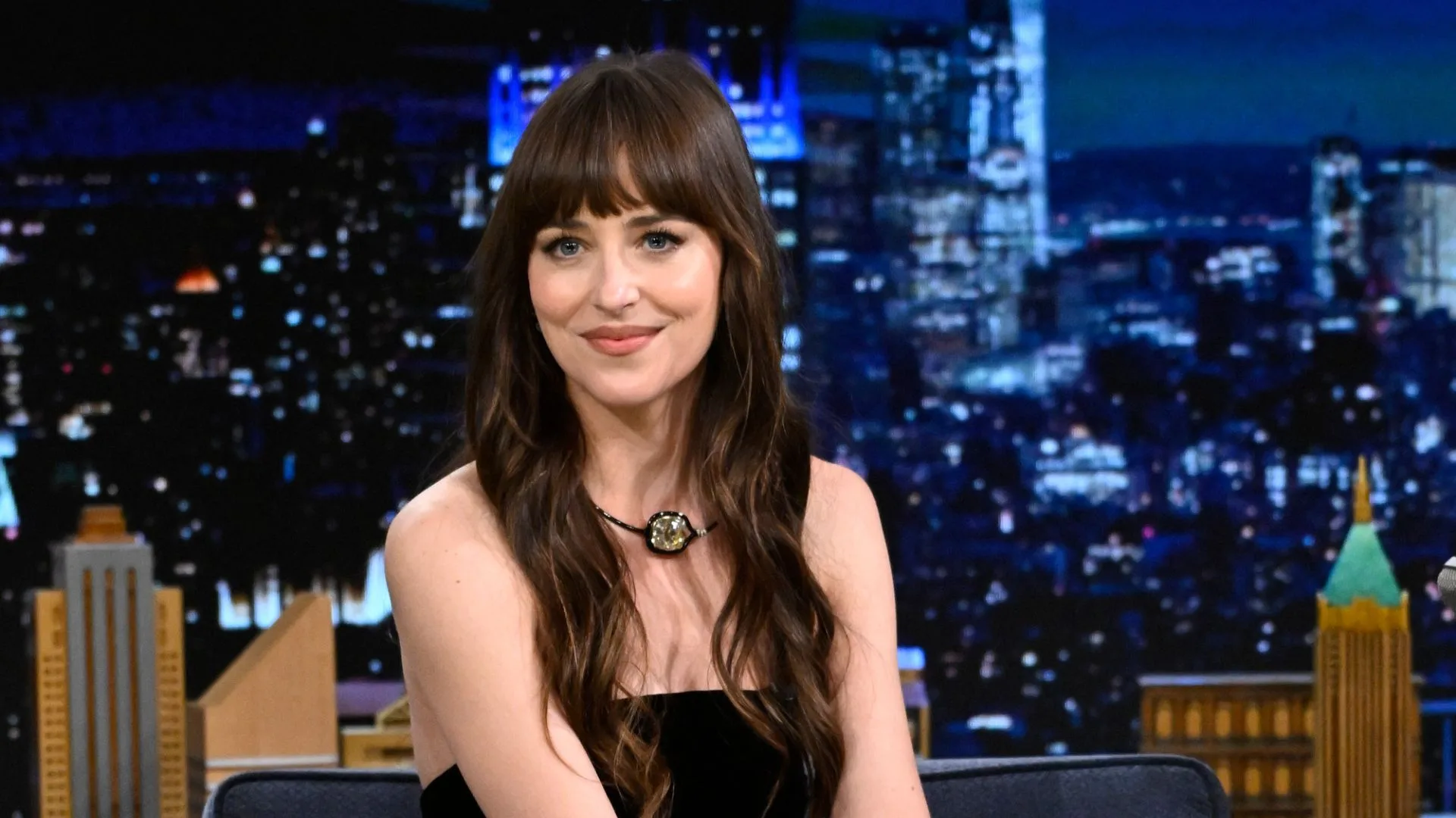 Dakota Johnson’s Full Before And After Beauty Journey In Photos