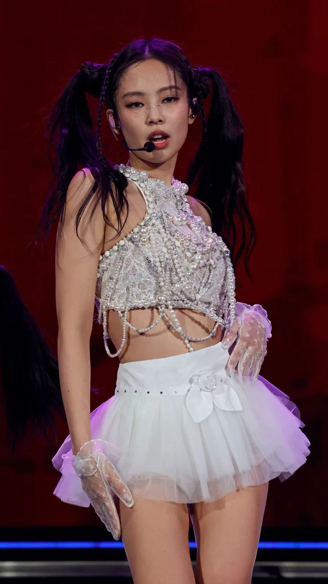 jennie-kim-best-beauty-looks