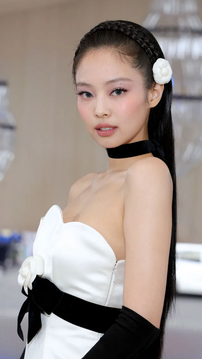 jennie-kim-best-beauty-looks