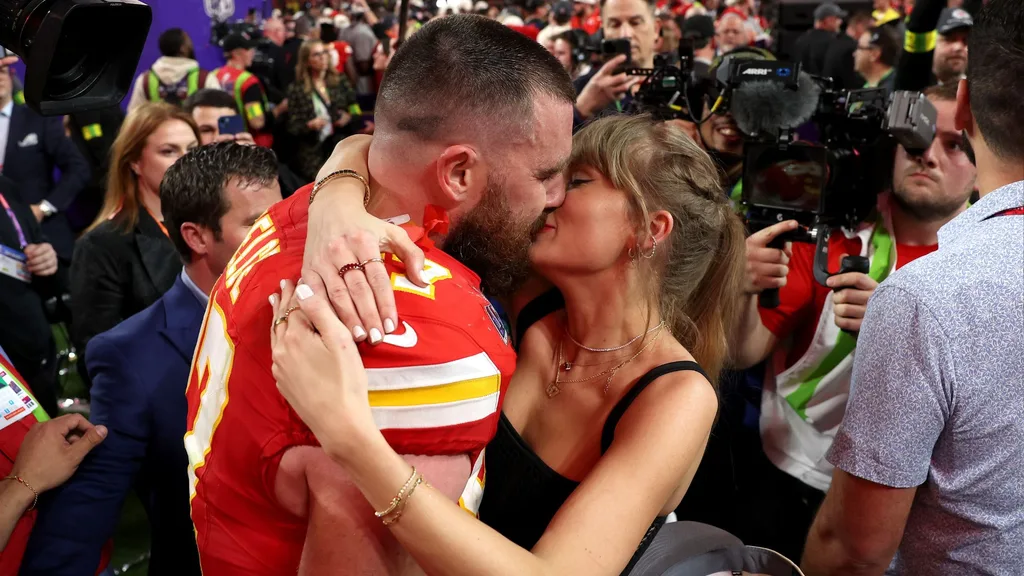 taylor-swift-travis-kelce-super-bowl