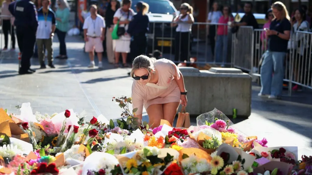 bondi-junction-attacks-flowers