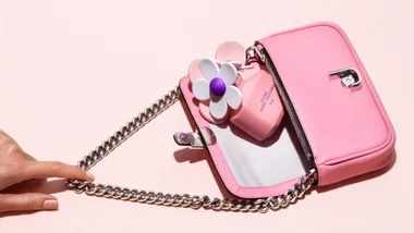 marc-jacobs-daisy-pop