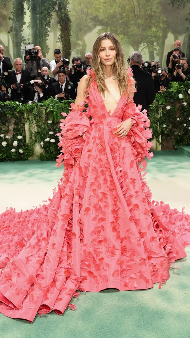 Jessica Biel arrives at the 2024 Met Gala.