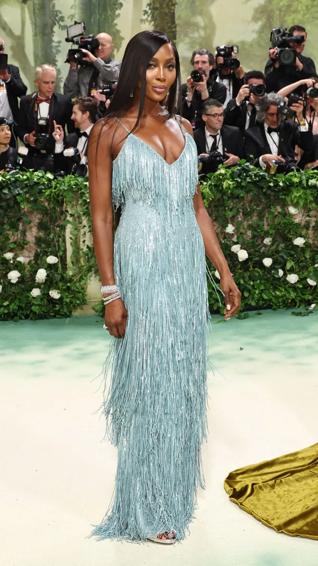 Naomi Campbell arrives at the 2024 Met Gala.